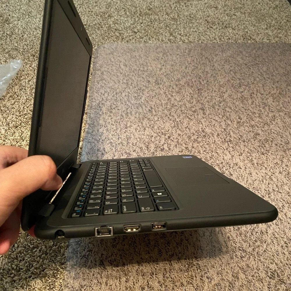 Dell Latitude 3310 Laptop